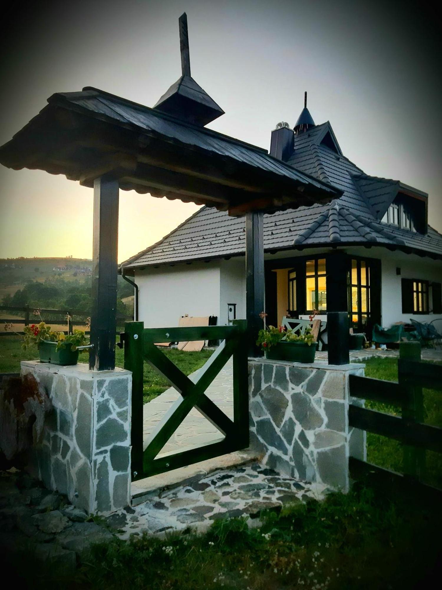 Casa Mila Zlatibor Villa ภายนอก รูปภาพ